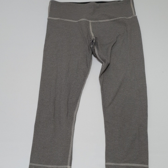 Lululemon Bar Code Stripe Women's Cropped Leggings - Picture 2 of 6